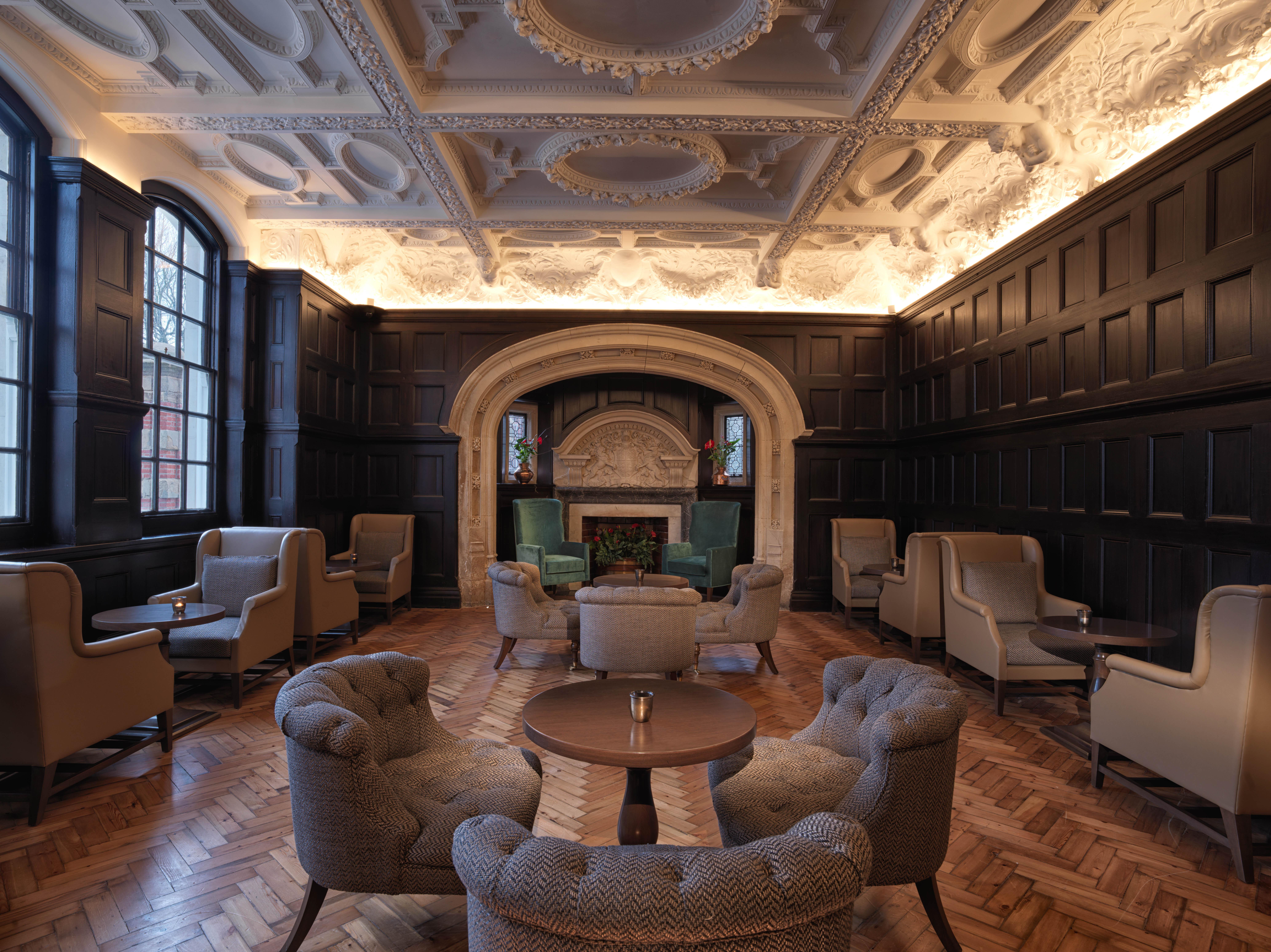 The Lalit London Londres Interior foto The Long Room