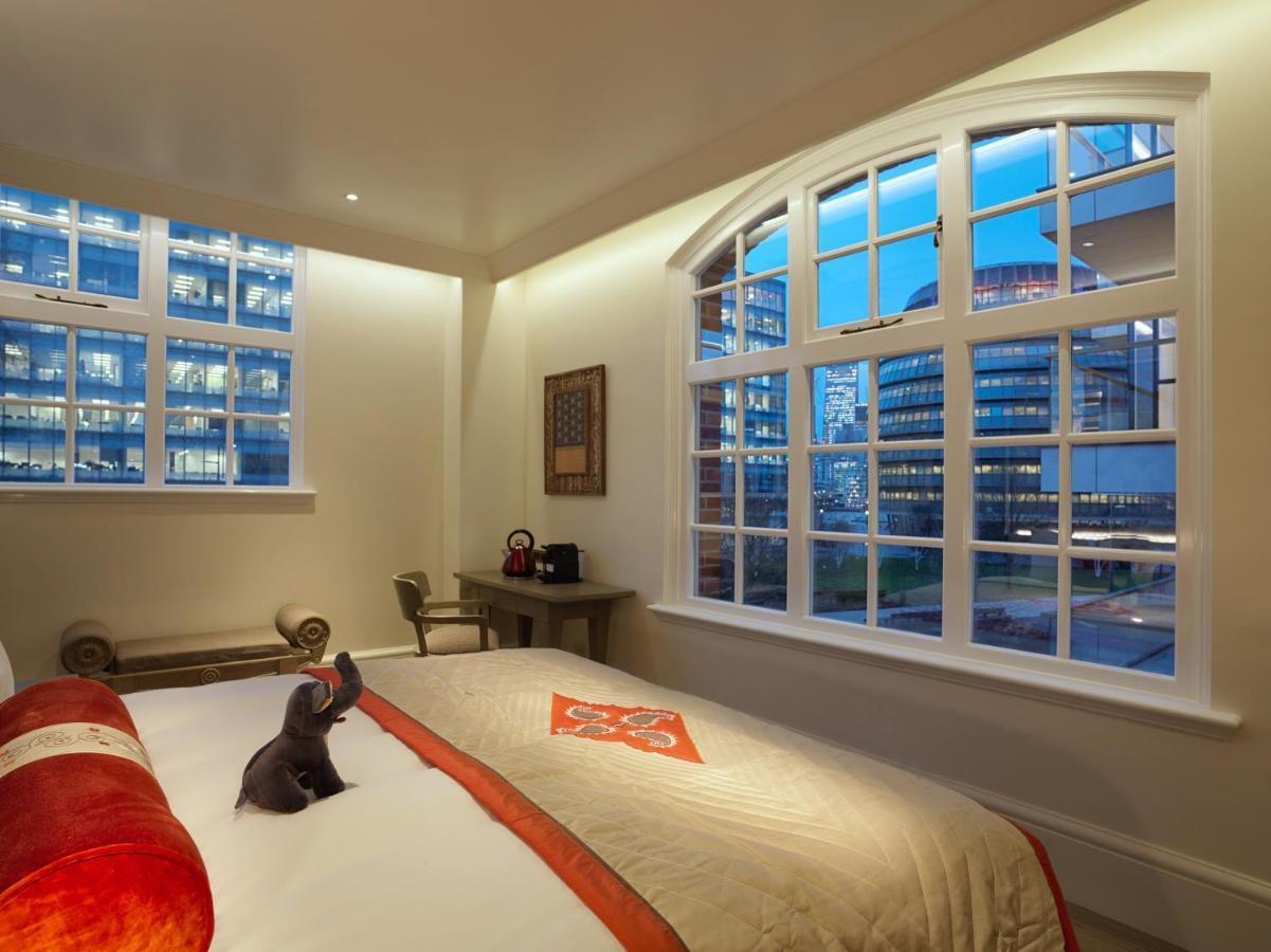 The Lalit London Londres Quarto foto A bedroom at the Mandarin Oriental, London